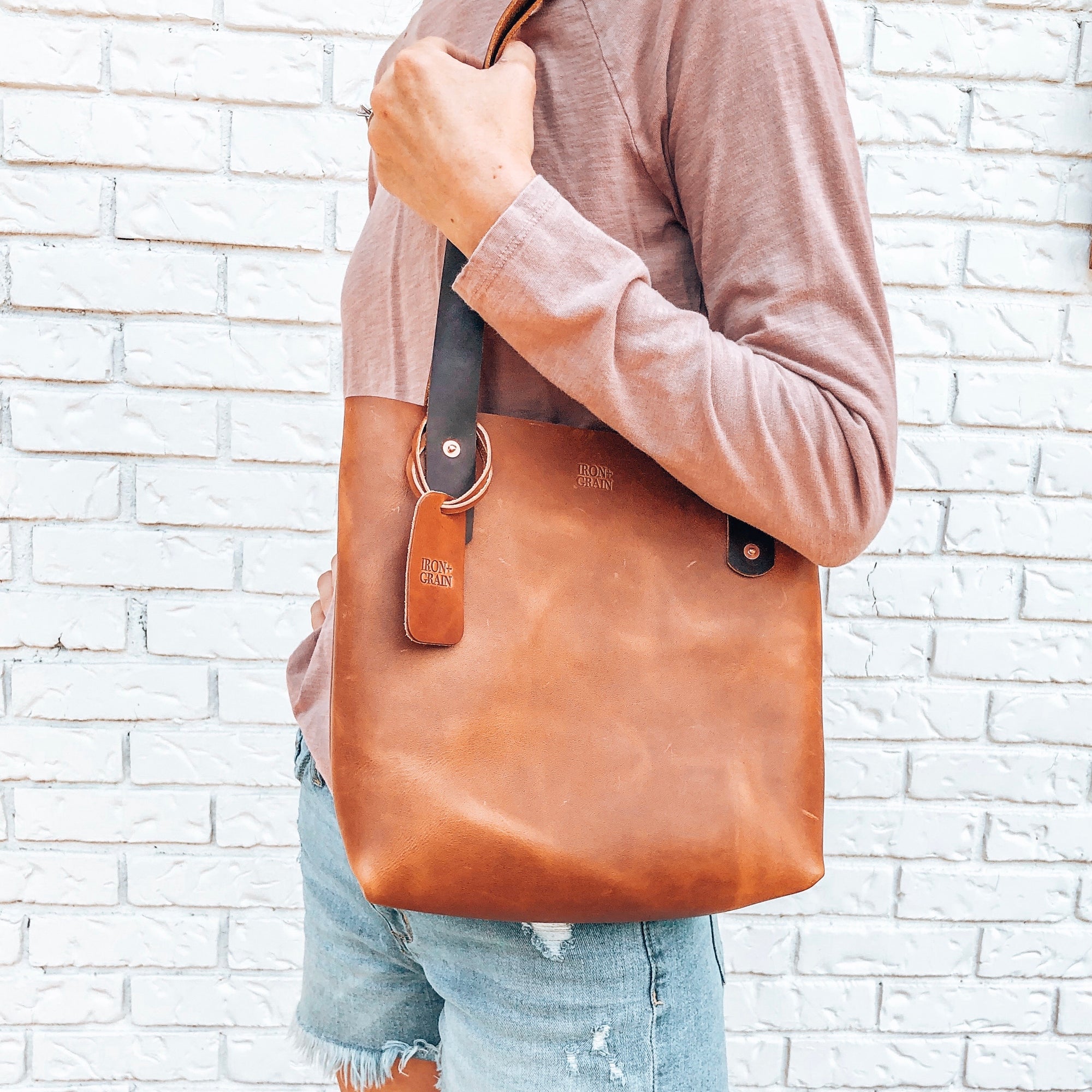 Women's Leather Tote / Shoulder Bag